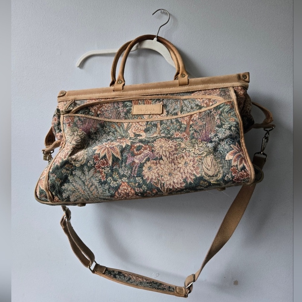 Vintage Atlantic Floral Leather Tapestry Travel Bag |Gently Used Great Condition